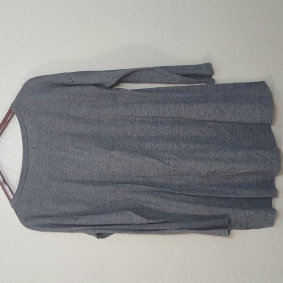 SLIGHTLY USED KK INTL SIZE XS LONG SLEEVE BASIC GRAY TOP LIGHTWEIGHT - Picture 6 of 8